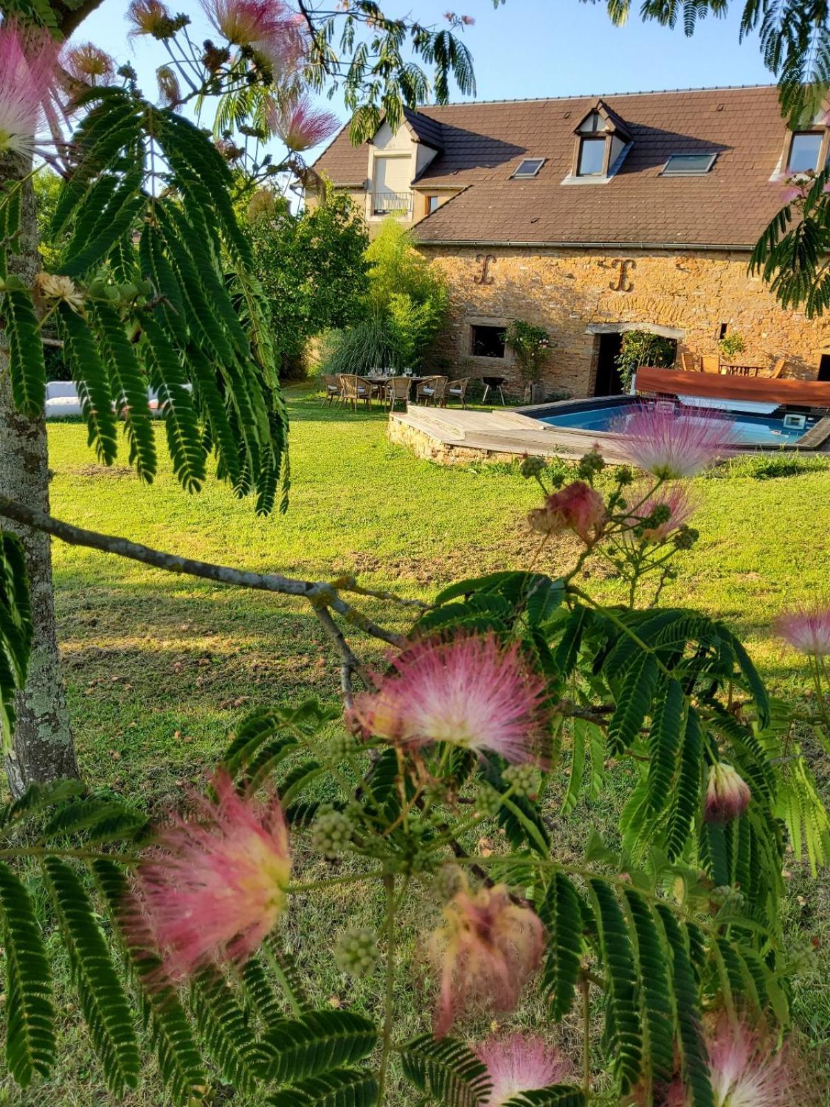 Bed and Breakfast La Parenthese A Etrigny Экстерьер фото
